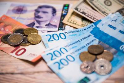 Euroen bikket 12 kroner for første gang i år